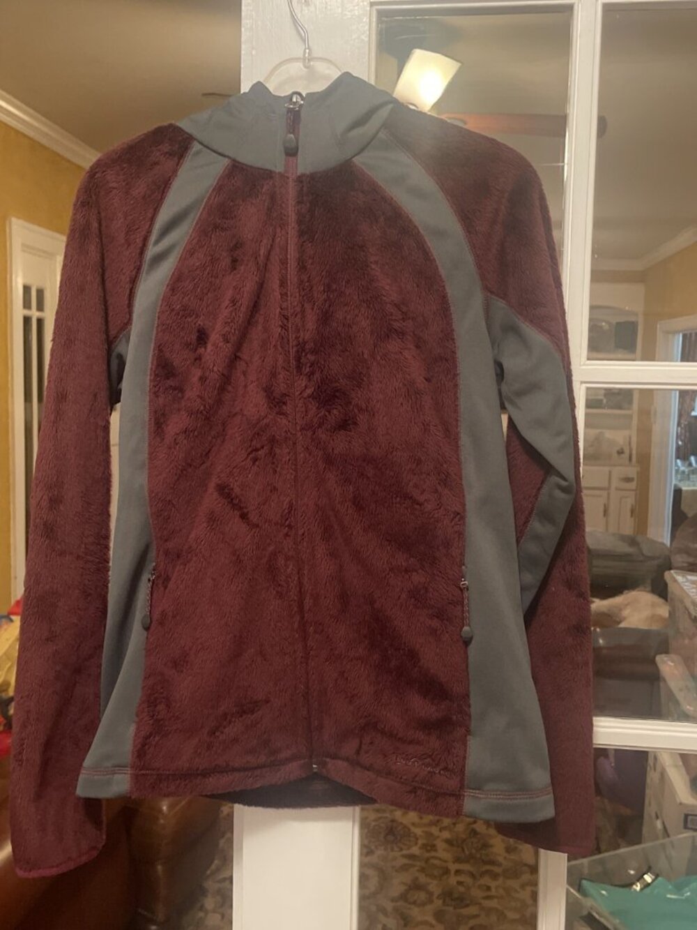 Awesome! Eddie Bauer S Jacket Full Zip hooded Burgundy Mens Pockets Fleece